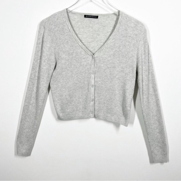 Brandy Melville Collin Ribbed Long Sleeve Light Grey Cardigan Sweater One Size - Picture 8 of 8
